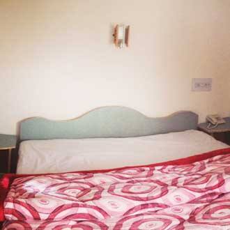 Hotel Luxury Inn, Srinagar 3